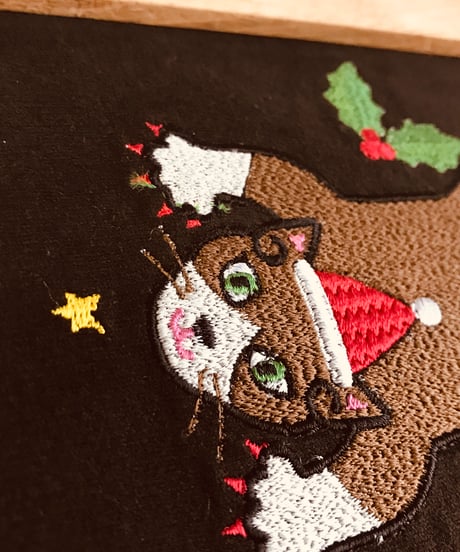 猫ちゃん刺繍画(2Lサイズ）X'mas　No.1(茶ハチワレ）