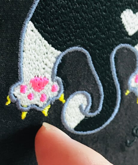 猫ちゃん刺繍画(2Lサイズ）X'mas No.4（黒ハチワレ）