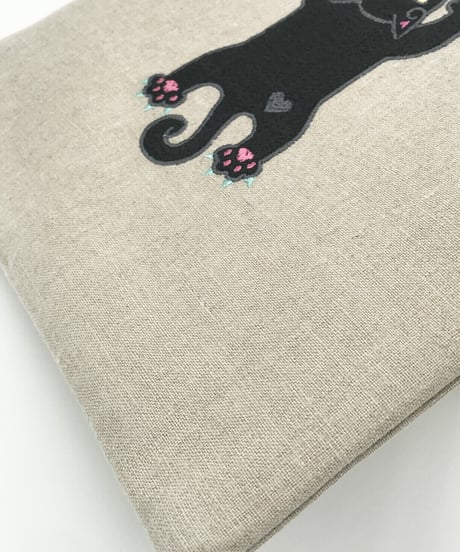リネン刺繍サコッシュ ( No.10 ) クロネコちゃん 2