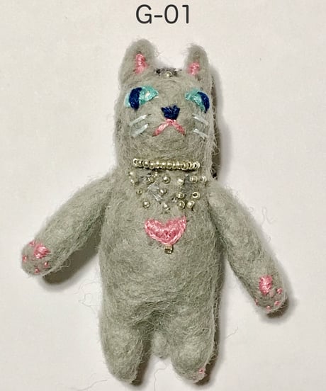 ネコちゃんFeltブローチ（グレー系1）