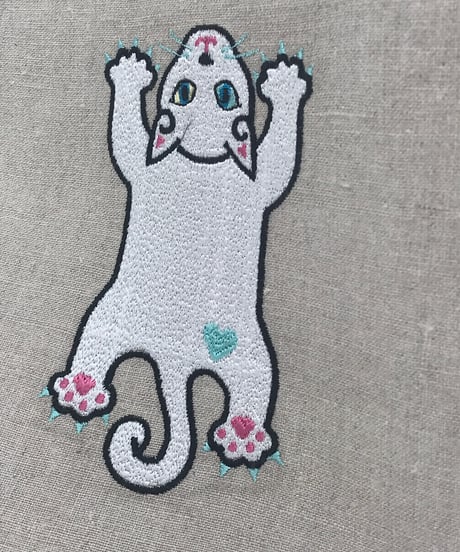 リネン刺繍サコッシュ ( No.07) 白猫ちゃん２