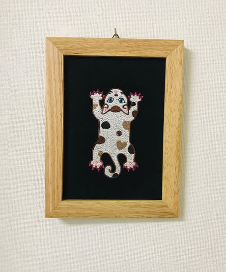 猫ちゃん刺繍画(2Lサイズ） No.６（三毛猫１）