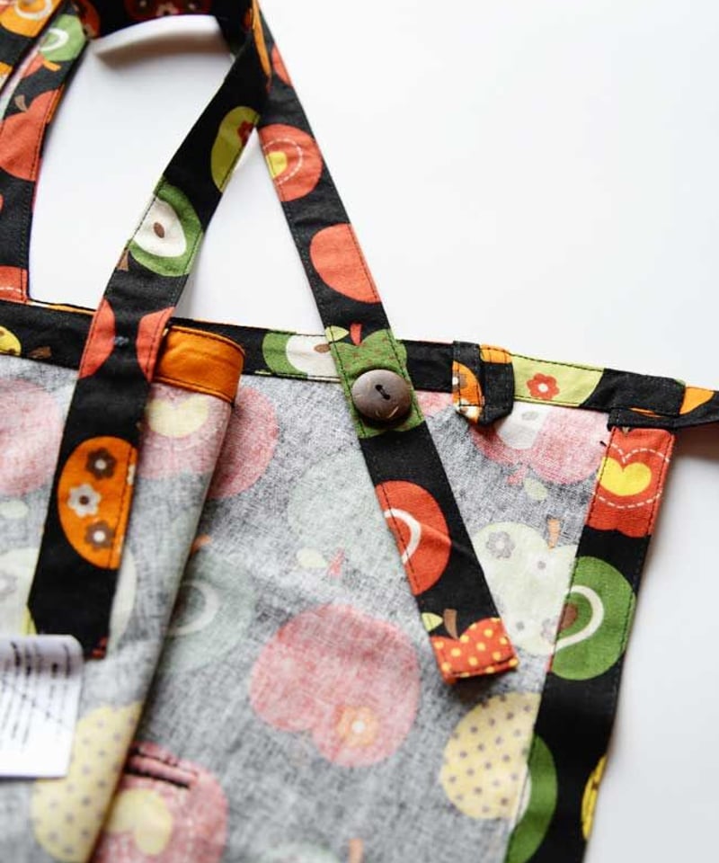リンゴ柄エプロン | A-rue OnlineShop リンゴ柄エプロン | A-rue OnlineShop