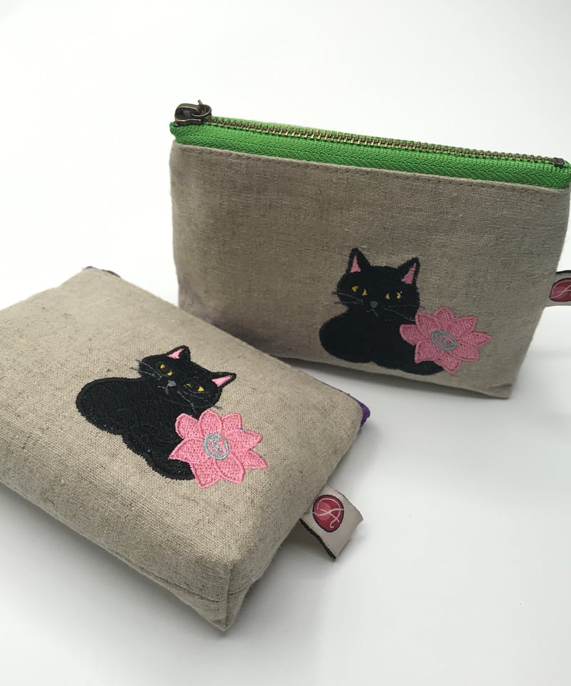刺繍ポーチ（黒猫 No.1） | A-rue OnlineShop