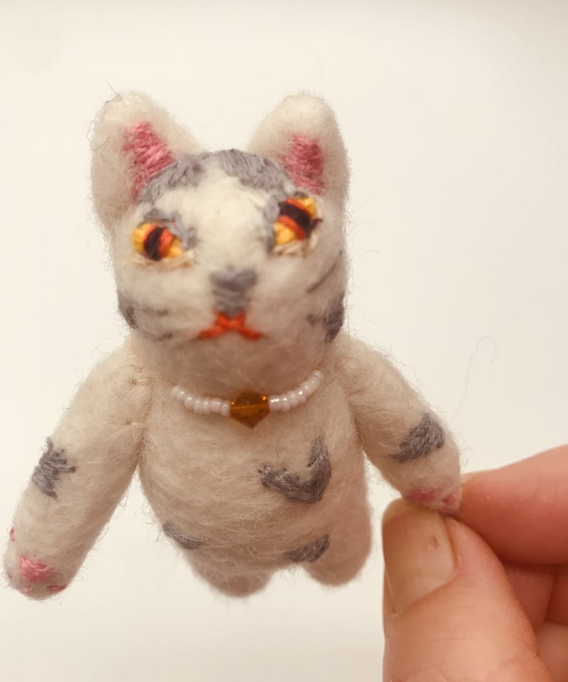 ネコちゃんブローチ✩.*˚オーダー受付ページ ネコちゃんfeltブローチ（ナチュラル系1） | A-rue OnlineShop