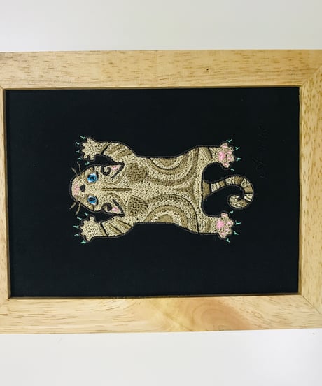 猫ちゃん刺繍画(2Lサイズ） No.12 （茶トラ-２）