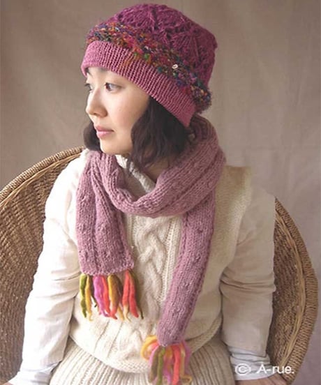 手編みニットマフラー