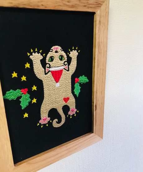 猫ちゃん刺繍画(2Lサイズ）X'mas No.５(茶猫サンタ）