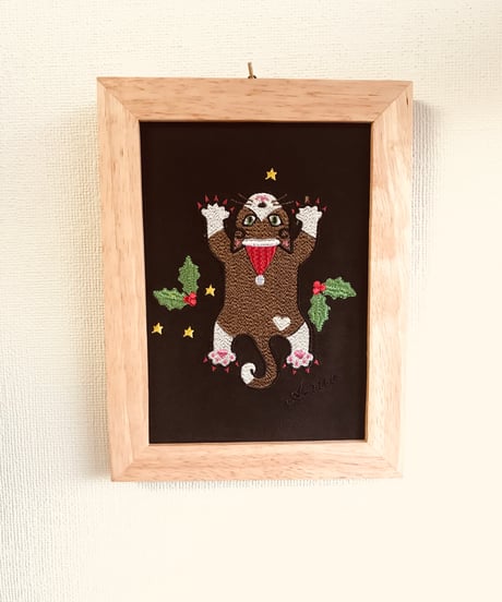 猫ちゃん刺繍画(2Lサイズ）X'mas　No.1(茶ハチワレ）