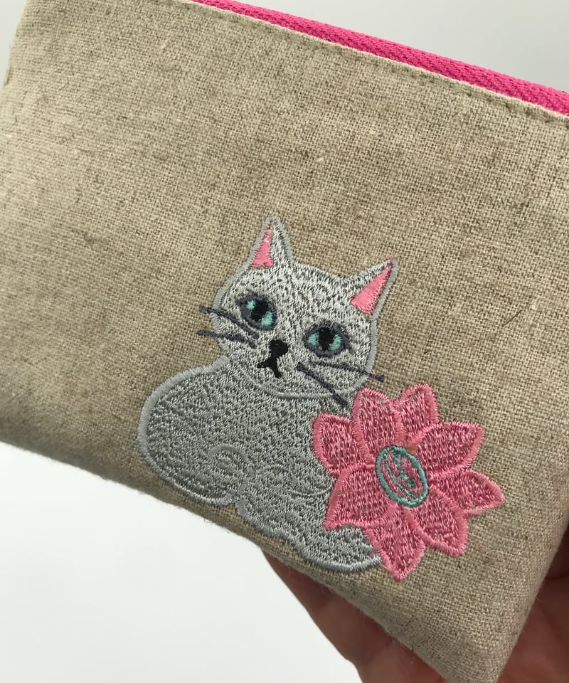 刺繍ポーチ（グレー猫） | A-rue OnlineShop
