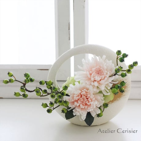白桃色菊の仏花＜あけぼの Sサイズ＞ プリザーブドフラワー