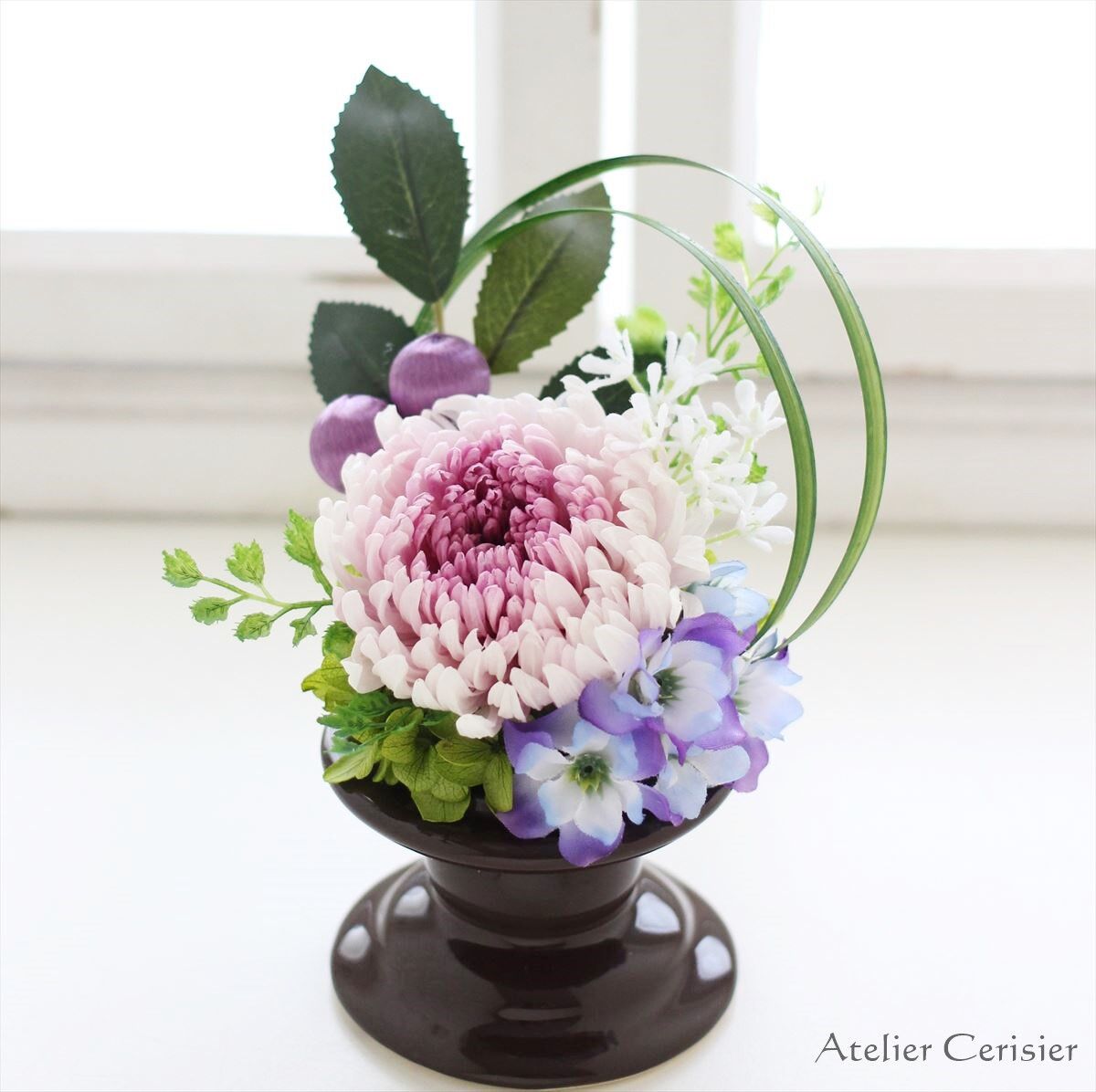 大輪菊の仏花 Sサイズ（紫白菊）お供え花 ＜プリザーブドフラワー