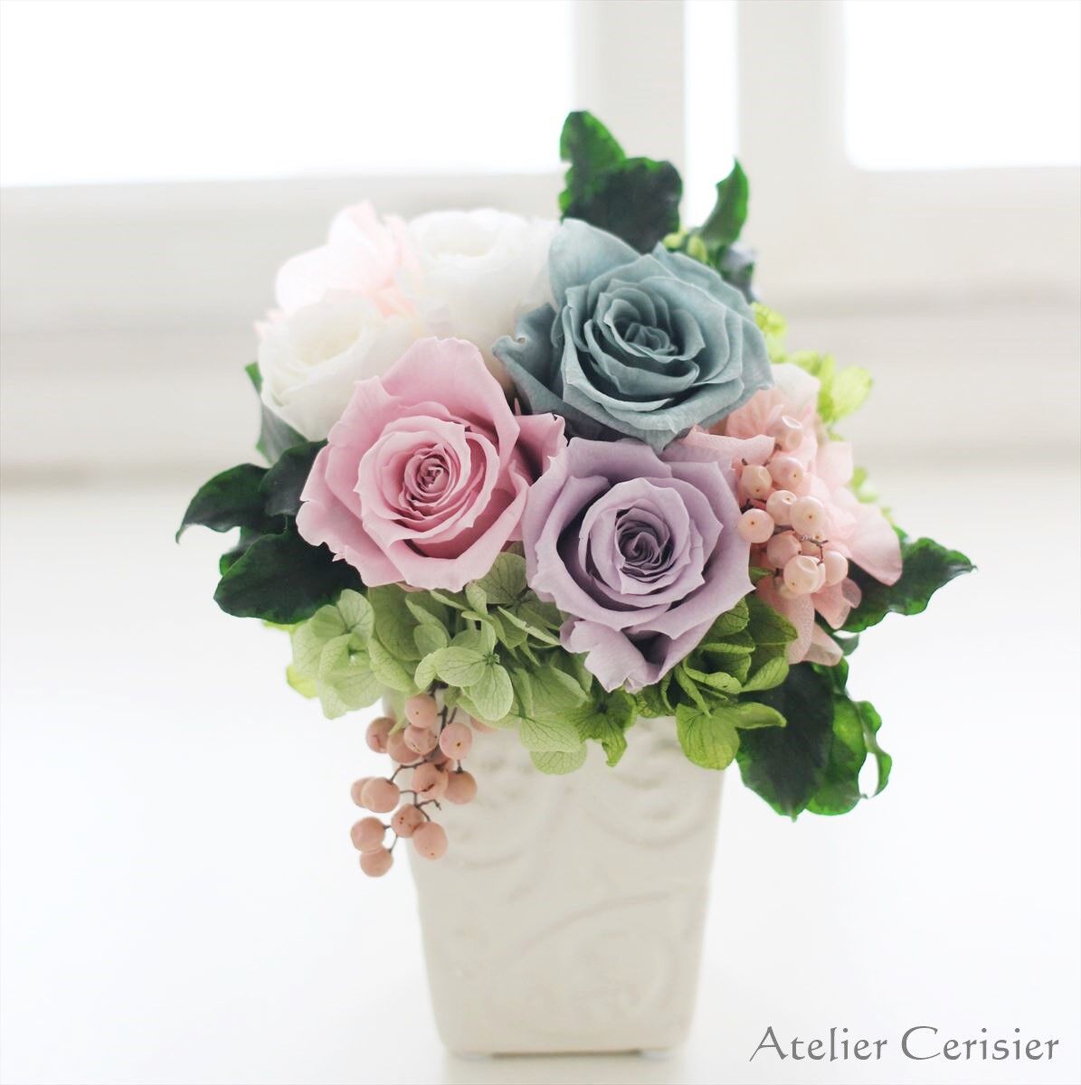 プリザーブドフラワー　くすみピンク　アレンジメント　くすみカラー 新築祝い、ご結婚祝いにも。アンティークなくすみカラーの