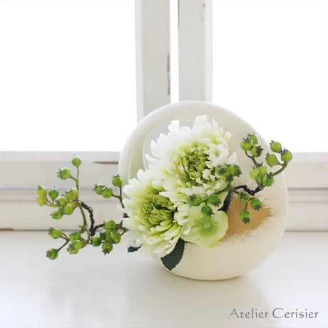 白緑菊の仏花＜あけぼの Sサイズ＞ プリザーブドフラワー