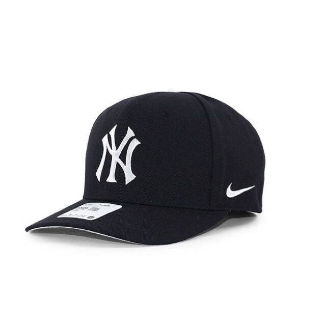 Onesize Nike MLB New York Yankees Classic 99 Logo Strapback Cap Navy