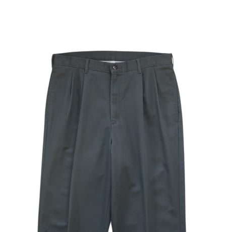 33/30 Geoffrey Beene 2tuck Chino Pant Dark Green