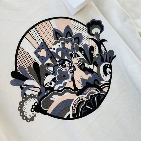 カルトゥッシュTシャツ