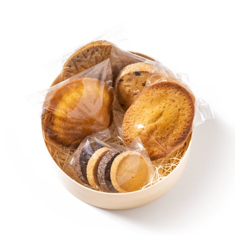 菓子 atsu 詰合せクッキー缶HALF(Vintage Wall) 2種15枚: スイーツ・洋菓子