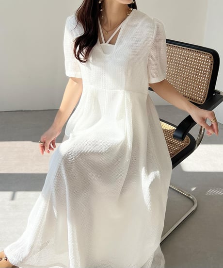 tuck design silhouette onepiece