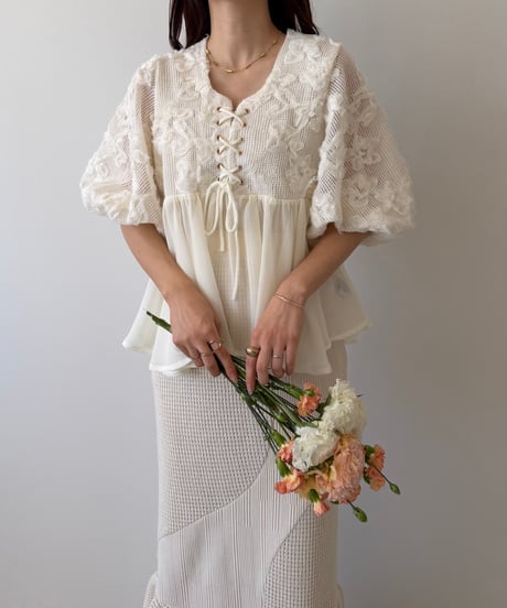 【再入荷】2way embroidery peplum tops