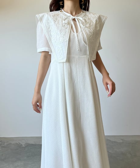 embroidery collar