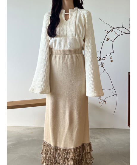 flare sleeve knit tops