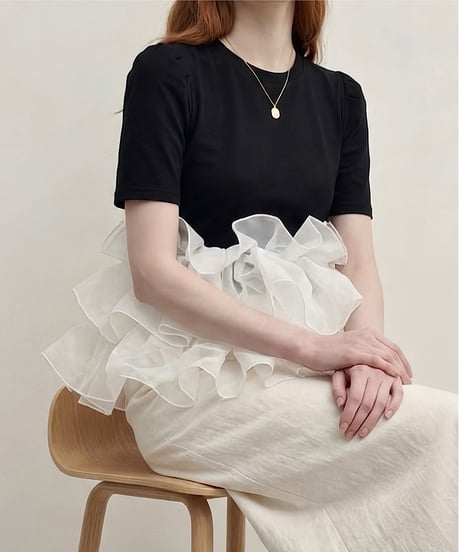 volume sheer frill tops