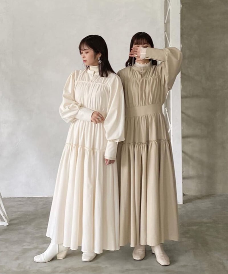 tiered gather design volume dress（brown） | AÉRM