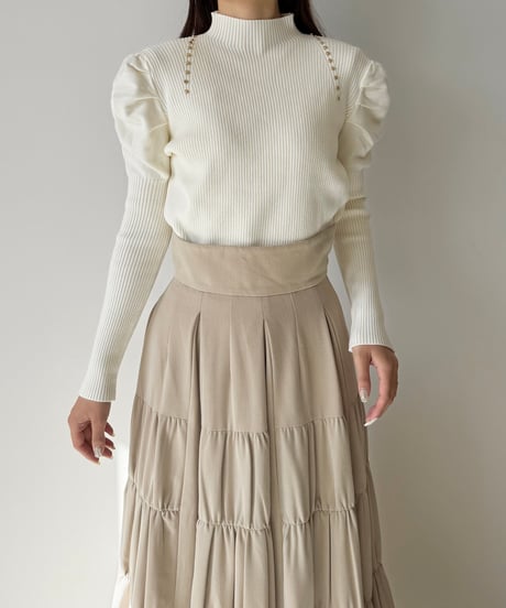 gold studs puff sleeve knit