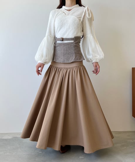 layered design belt skirt