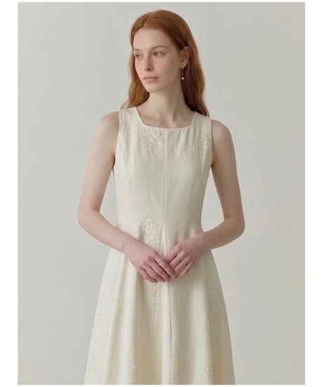 embroidery flare silhouette onepiece