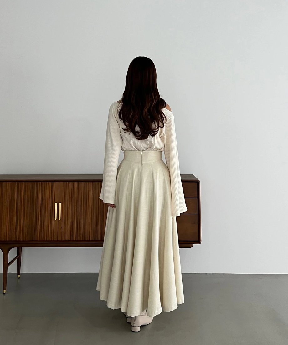 flare silhouette panel skirt (ivory) | AÉRMA bo...