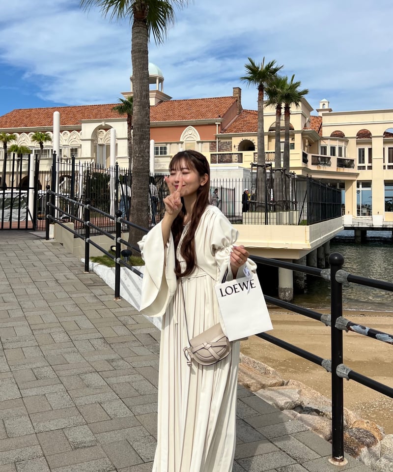 ワンピース AERMA lace up design pleats onepiece lace up design pleats onepiece | AÉRMA boutique