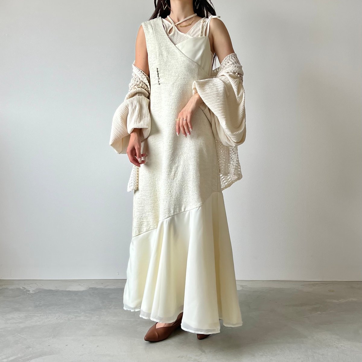 Aerma ♡ asymmetry flower onepiece 新品 asymmetry off shoulder flower onepiece | AÉRMA