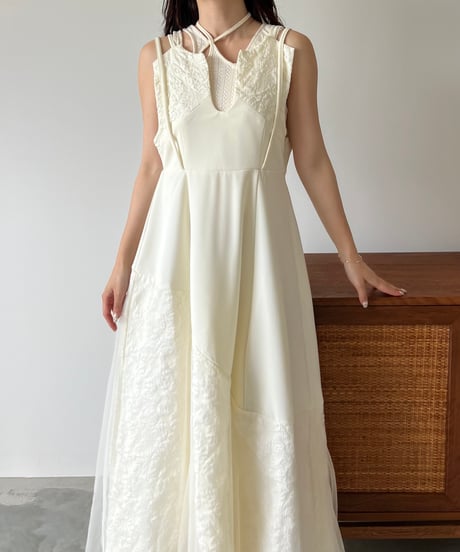 tulle layered cutting camionepiece