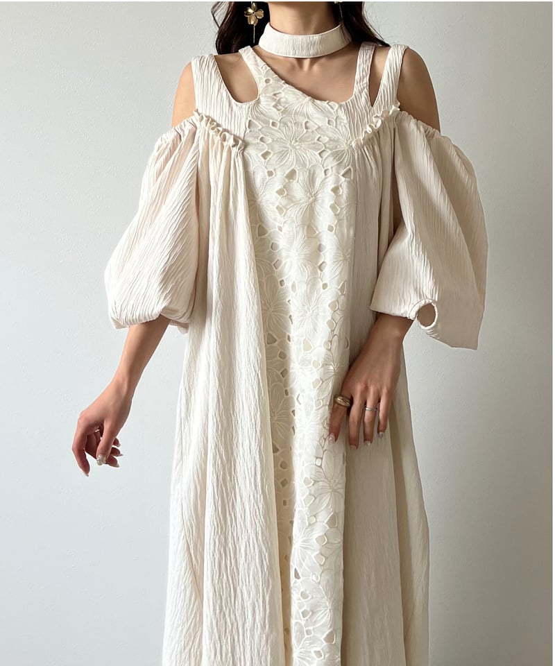 ワンピース asymmetry flare silhouette onepiece FRILL ASYMMETRY ONE-PIECE（WHITE） | romile