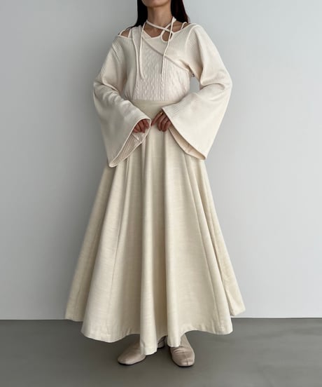 flare silhouette panel skirt (ivory)