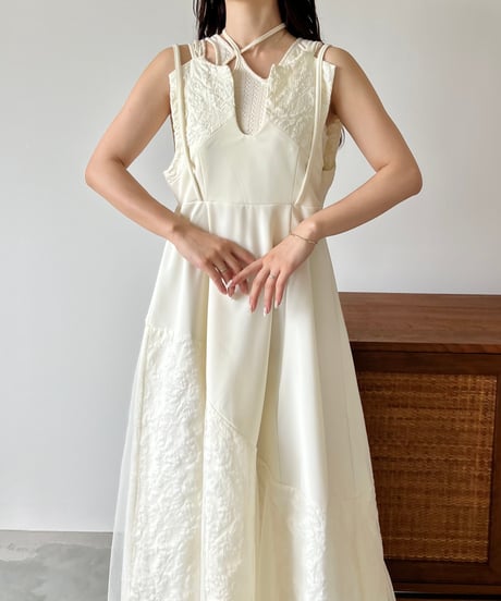 tulle layered cutting camionepiece