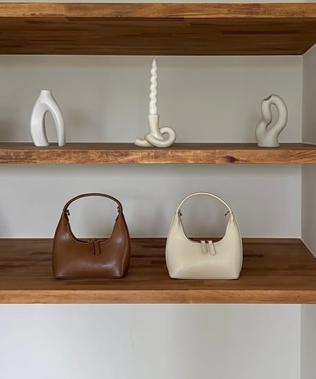 onehandle moon mini bag