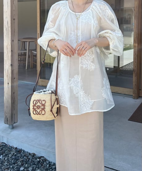 sheer flower embroidery blouse