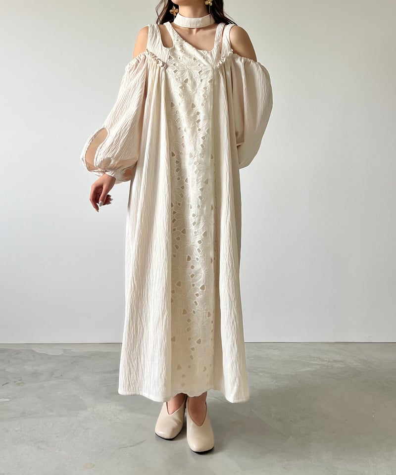 asymmetry off shoulder flower onepiece | AÉRMA