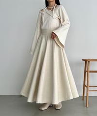 flare silhouette panel skirt (ivory)