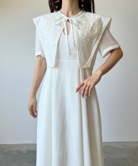 embroidery collar