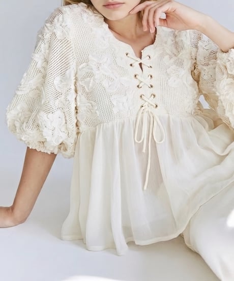 【再入荷】2way embroidery peplum tops