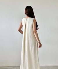 back silhouette pleats onepiece