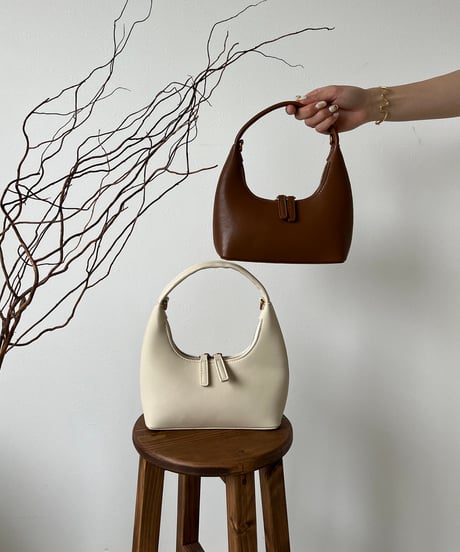 onehandle moon mini bag