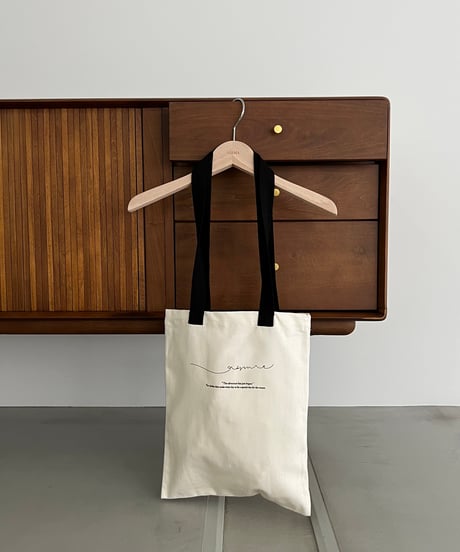 aérma logo tote bag
