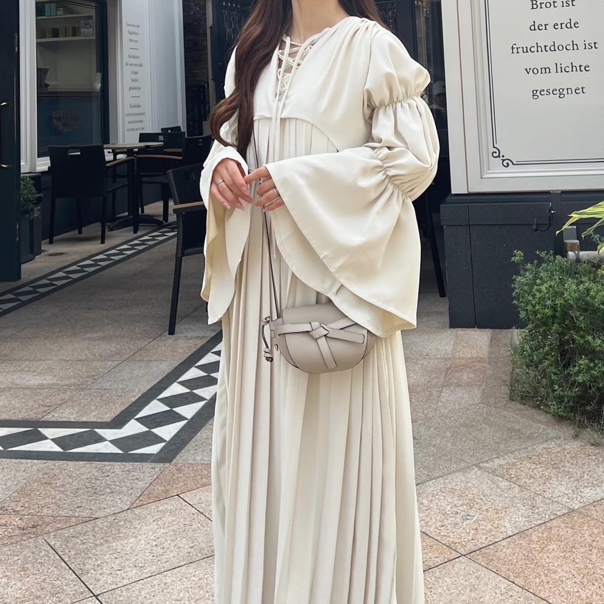 ワンピース AERMA lace up design pleats onepiece lace up design pleats onepiece | AÉRMA boutique