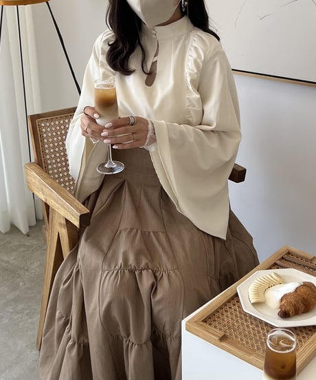 many way slit flare blouse