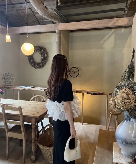 volume sheer frill tops